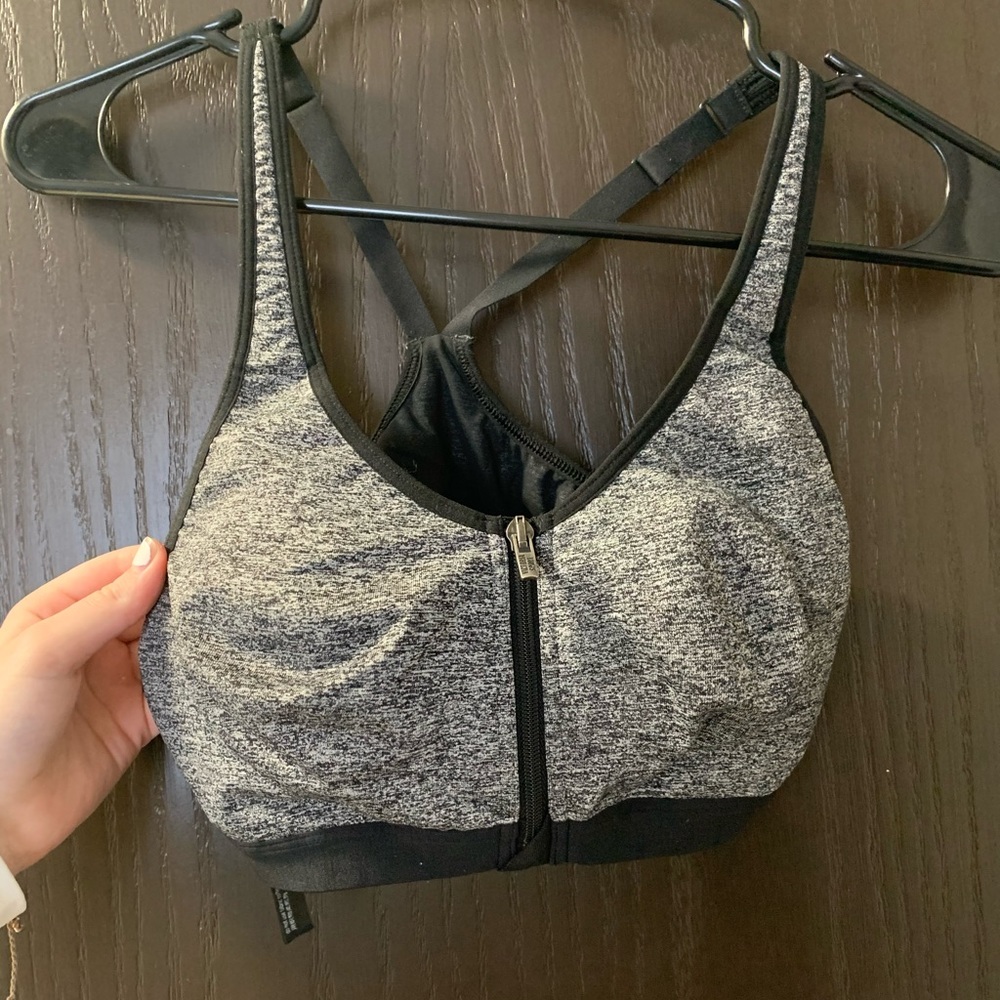 VS Sports Bra
